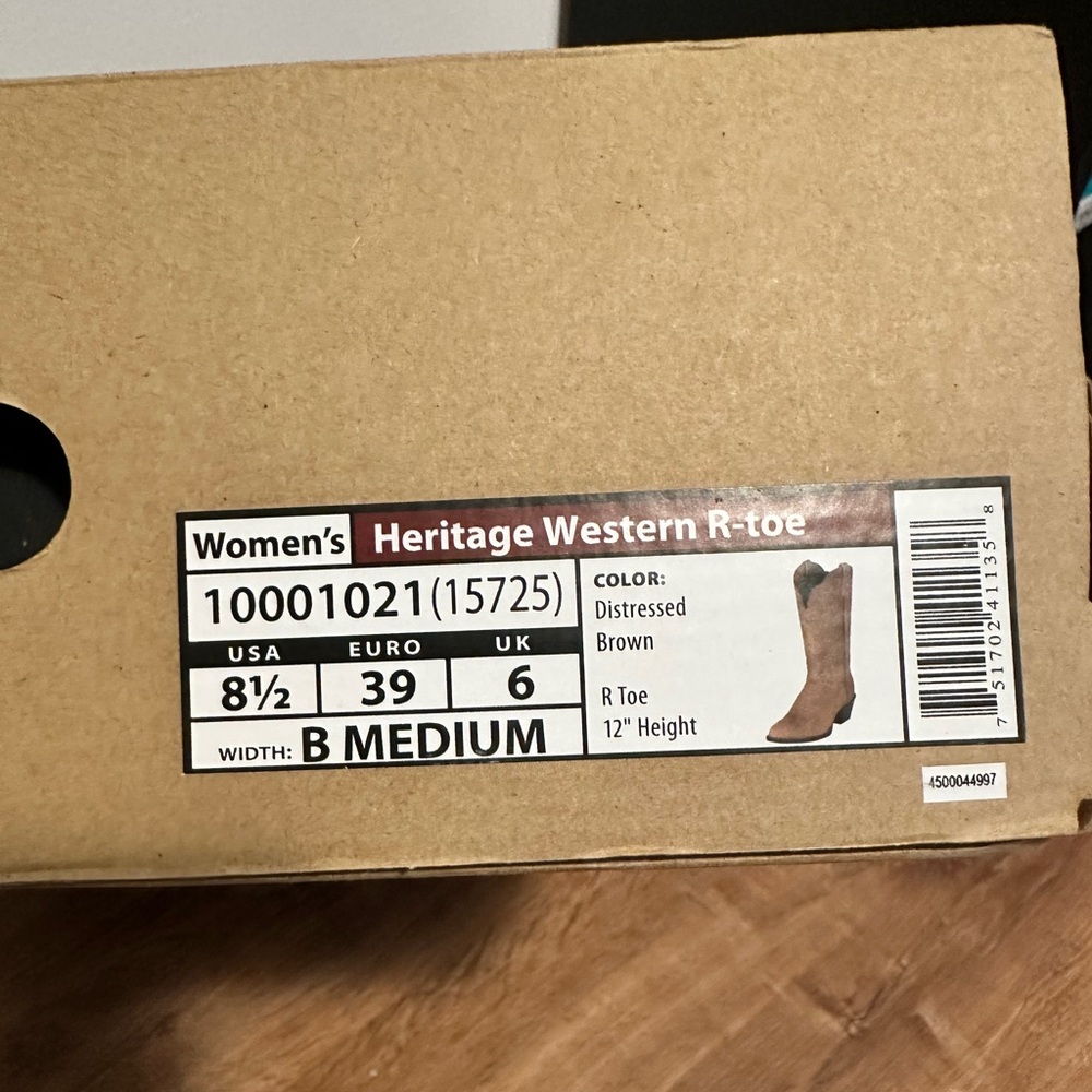 Ariat Heritage Western R-Toe Boots - Picture 2 of 8
